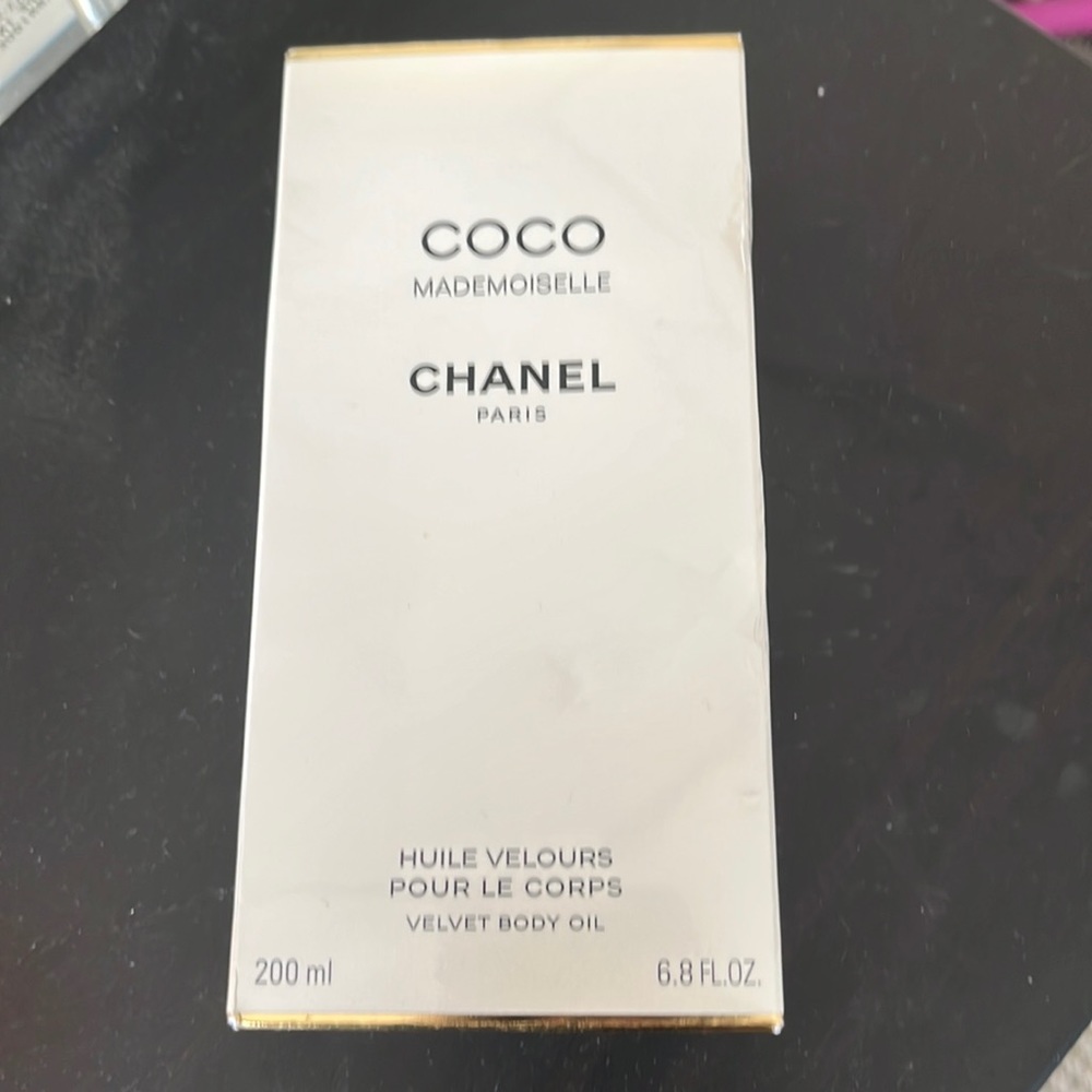 Coco Mademoiselle Velvet Body Oil